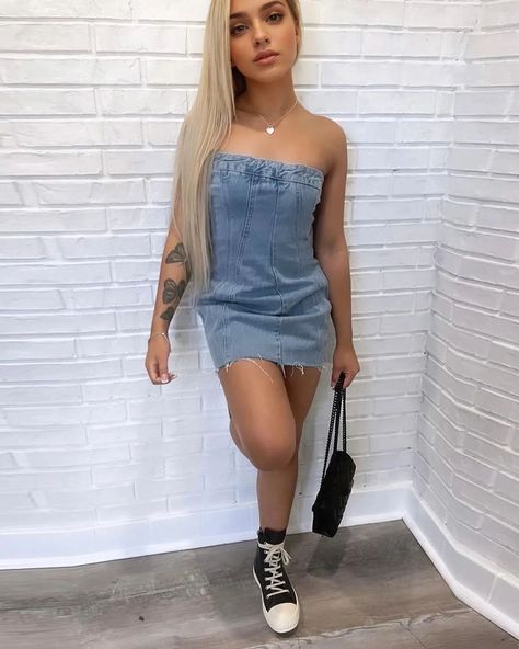 Denim💙🐦 Wrapped Dress, Strapless Denim Dress, Dresses Nightclub, Streetwear Jeans, Denim Patterns, Denim Mini Dress, Womens Clothing Sizes, Clothing Size Chart, Denim Mini