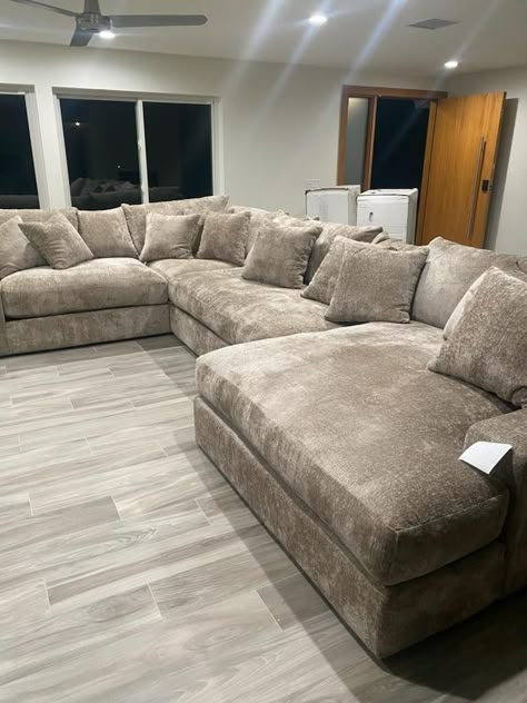 Couch With Footrest, Large Couch Living Room Cozy, Deep Seat Sectional, Big Couches Living Room Cozy, Bed Couches Living Room, Deep Couch Oversized, Big Couches Living Room, Living Room Cozy Ideas, Cozy Couches Living Room