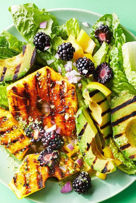 Grilled Pineapple Salad, Grilled Avocado Salad, Grilled Veggies Recipes, Vegetable Side Dish Recipes, Pineapple Salad Recipes, Best Grilled Vegetables, Vegetarian Gourmet, Vibrant Salad, Orange Dressing