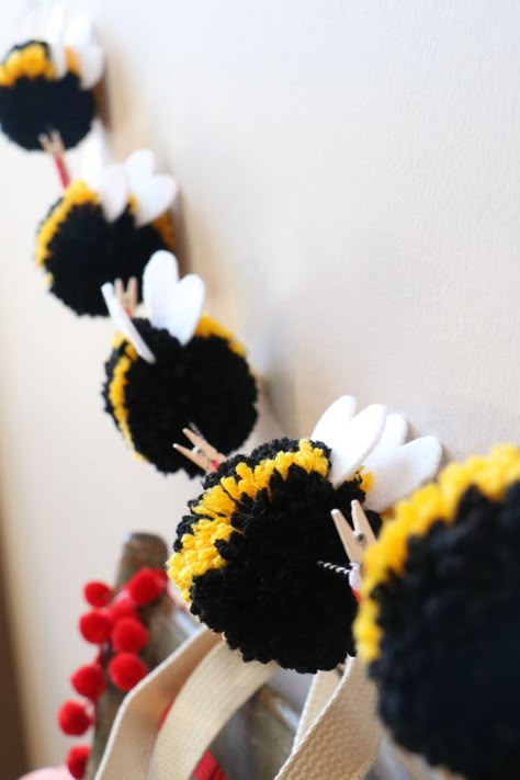 Crafts With Popcorn, Bee Mine Valentine, Pom Garland, Bee Party, Bee Birthday, Pom Pom Crafts, Bee Mine, Bee Baby Shower, Pom Pom Garland