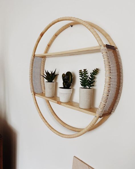 MR CARRINGTON HOME 🏠 on Instagram: “Here’s the £5 shelf I made from Poundland hula hoops (swipe for the £150 one I was inspired by) 👀 the tutorial is live on my YouTube…” Hula Hoop Wall Decor, Hula Hoop Crafts, Dyi Shelf, Hula Hoop Shelf, Shelf Over Window, Diy Hula Hoop, Living Wreath, Old Drawers, Hula Hoops