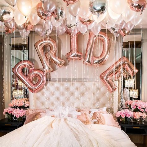 Dubai Luxury Weddings & Events on Instagram: "Bridal Suite goals By @bianca_events Dress @jacykayofficial Hotel @mo_jumeira Photography @violetstudiodubai" Dubai, Simple Bride To Be Decoration, Bride Balloon, Bachelorette Party Decoration, Simple Bride, Dubai Luxury, Luxury Weddings, Bridal Suite, Event Planning