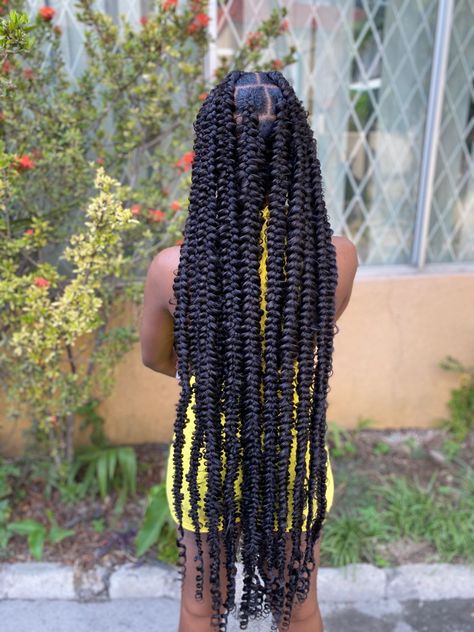 Medium Butterfly Knotless Braids, Large Knotless Butterfly Box Braids, Knotless Braids Hairstyles Jumbo, Jumbo Knotless Passion Twist, Passion Plait Braids, Passion Twist With Curls Out, Butterfly Plait Braids, Different Types Of Hair Parting For Braids, Jumbo Knotless Butterfly Braids