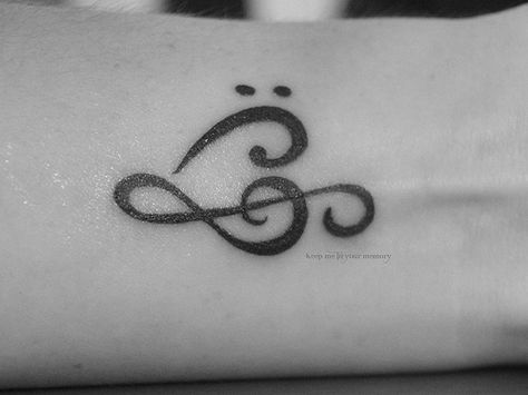 tattoo and music image Music Tattoo Piano, Clef Tattoo, Small Music Tattoos, Like A Tattoo, Coldplay Music, Music Notes Tattoo, Tattoo Music, Key Tattoo, Explore Tattoo