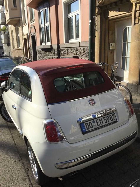 Fiat 500C 1.2 Lounge Cabrio Düsseldorf Reinsetzen und Losfahren !   Check more at https://0nlineshop.de/fiat-500c-1-2-lounge-cabrio-duesseldorf-reinsetzen-und-losfahren/ Fiat 500c Aesthetic, Fiat 500 Cabrio, Fiat 500 Vintage, Manifest Board, Fiat 500 Lounge, Fiat 500c, Girly Car, Car Inspiration, White Car