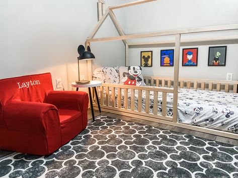 Mickey Room Ideas, Mickey Bedroom Ideas, Mickey Room Decor, Mickey Toddler Room, Boys Disney Bedroom, Mickey Mouse Themed Room, Mickey Mouse Toddler Room Boys, Disney Boy Room, Mickey Playroom