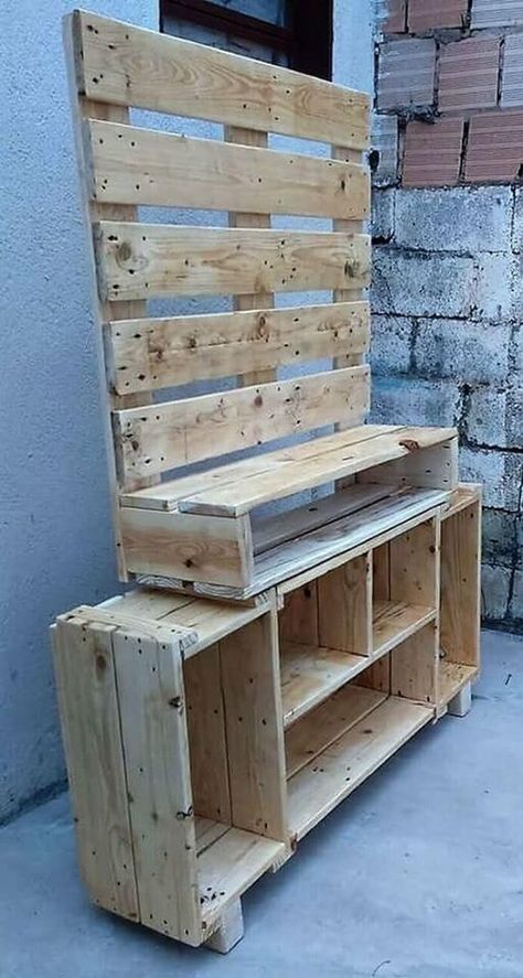 Top 40 Cool DIY Wood Pallet Ideas - Engineering Discoveries | Pallet decor diy, Diy pallet wall, Diy pallet furniture Wooden Pallet Projects, Casa In Pallet, Pallet Tv, Pallet Tv Stand, Diy Pallet Wall, Pallet Furniture Designs, Diy Pallet Sofa, Diy Tv Stand, Hemma Diy