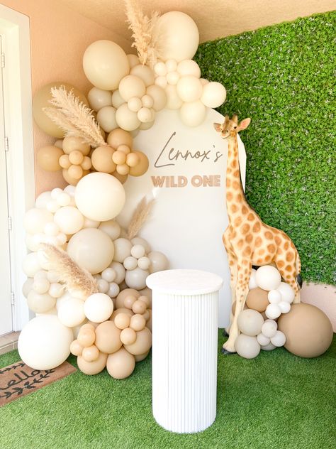 Wild One First Birthday Balloon Garland, Balloon Garland Wild One, 1st Birthday Giraffe Theme, Wild One Arch Backdrop, Wild One Birthday Backdrop, Wildone 1st Birthday Party, Wild One Backdrop Ideas, Wild One Balloons, Safari Birthday Party Backdrop