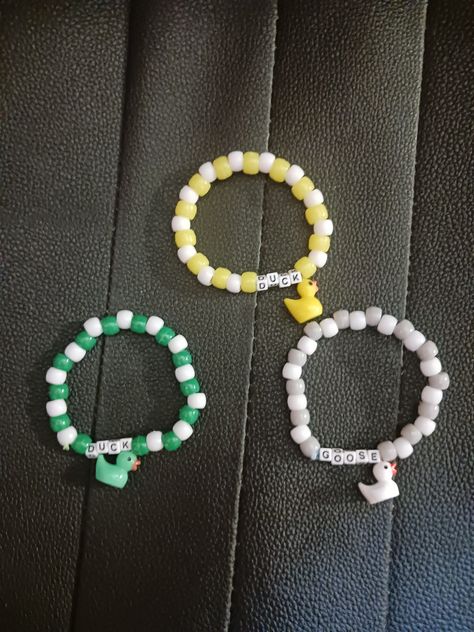 Matching Kandi Bracelet Ideas, Matching Bracelets For 3, Matching Kandi Bracelets For Couples, Couple Bracelet Ideas, Funny Friendship Bracelets, Matching Bracelet Ideas, Matching Kandi Bracelets, Matching Bracelets For Best Friends, Duck Bracelet