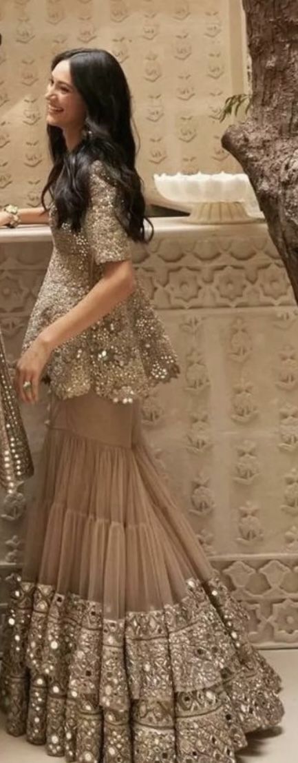 Trendy Outfits Indian, Short Frock, Desi Wedding Dresses, Traditional Indian Dress, Pakistani Fancy Dresses, Desi Fashion Casual, Salwar Kamiz, Chique Outfits, Indian Dresses Traditional