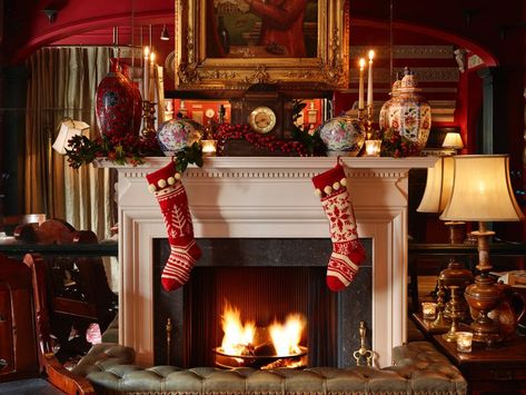 Christmas Turkey Dinner, Hotel Bar Design, Zetter Townhouse, Christmas Day Lunch, Boutique Hotels London, Christmas Aesthetics, Cosy Fireplace, New York City Christmas, Christmas Getaways