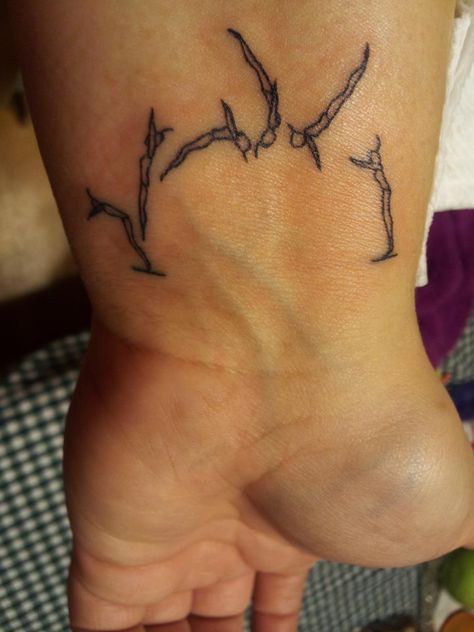 I love this tattoo. It looks like it's straight out of the F.I.G. book! Handstand Tattoo, Gymnastics Tattoo Ideas, Gymnastics Tattoos, Gymnastics Tattoo, Rings Tattoo, Gymnastics Rings, Gymnastics Hair, Gymnastics Coaching, Sweet Tattoos