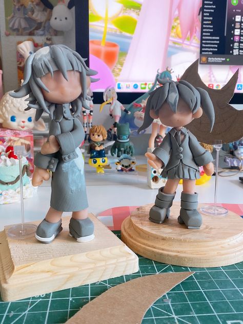 Anime Clay Figures, Anime Sculpture Clay, Chibi Clay Figures Diy, Clay Figurine Anime, Clay Anime Figure Tutorial, Resin Figures Anime, Easy Clay Sculptures, Clay Model, Custom Figurines