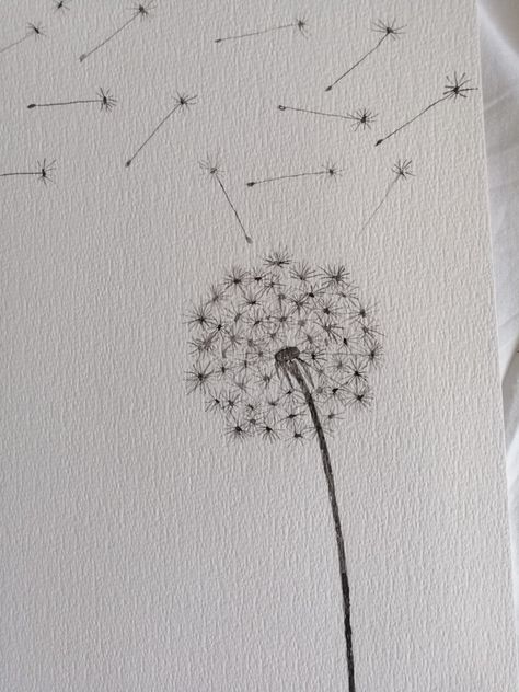 Dandelion Sketch Simple, Flower Field Sketch, Dandelion Sketch, Dandelion Drawing, Vinyl Art Paint, Dragonfly Art, Sketches Simple, Mini Drawings, Color Pencil Drawing