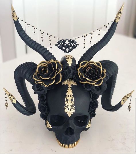 Animal Skull, Goth Home Decor, Goth Decor, Goth Home, Cool Masks, Skull Decor, Masks Art, Gothic Home Decor, Diy Mask