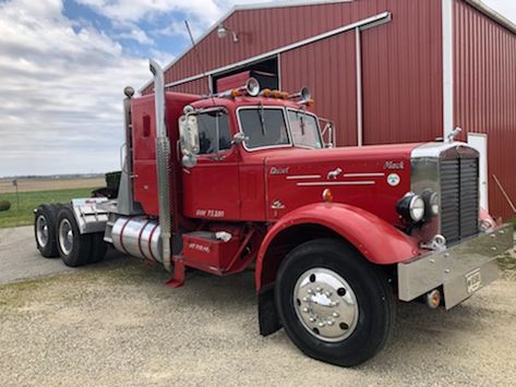 Old Semi Trucks, Mack Trucks For Sale, Old Trucks For Sale, Trucks For Sell, Semi Trucks For Sale, Big Mack, Truck Pics, Used Trucks For Sale, Antique Trucks