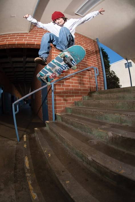 90s Skate Fashion, 90s Skater Aesthetic, 90s Skaters, Mid 90s Aesthetic, Sunny Suljic, Photography 90s, Skate Bord, Skate Outfit, Skateboarding Aesthetic