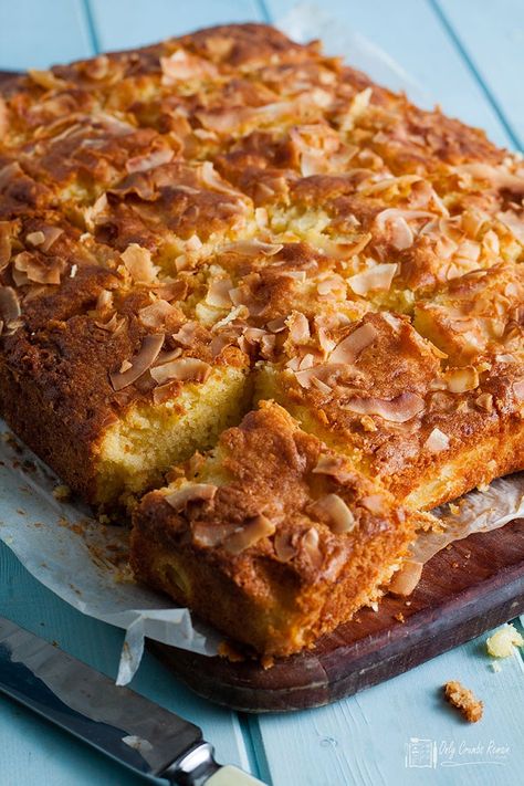 Traybake Cake, Cake Stall, Pineapple And Coconut, Tray Bake Recipes, Cake Baking Recipes, Delicious Cream, Slices Recipes, Coconut Recipes, Coconut Cake