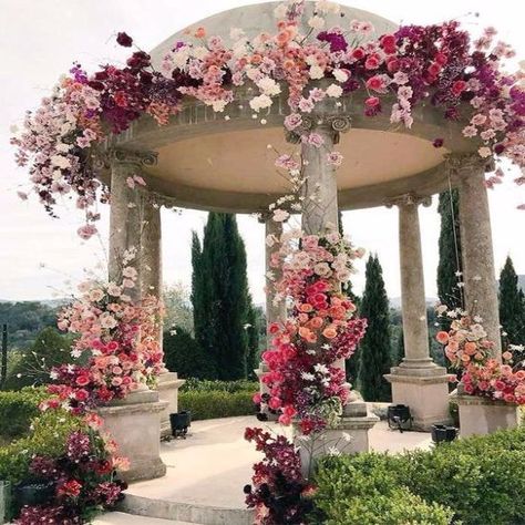 بيوت ملكية, Wedding Guest List, Instagram Wedding, Wedding Chicks, Wedding Ceremony Decorations, Ceremony Decorations, Pink And Red, Rose Wedding, Nature Aesthetic