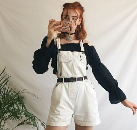 80s Outfits Women Summer, Boho Clothing Aesthetic, Arty Aesthetic Outfits, Dungaree Dress Outfit, Outfits With Overalls, Indie Outfits Alternative Fashion, Overalls Outfits, Overall Outfit, Overalls Outfit