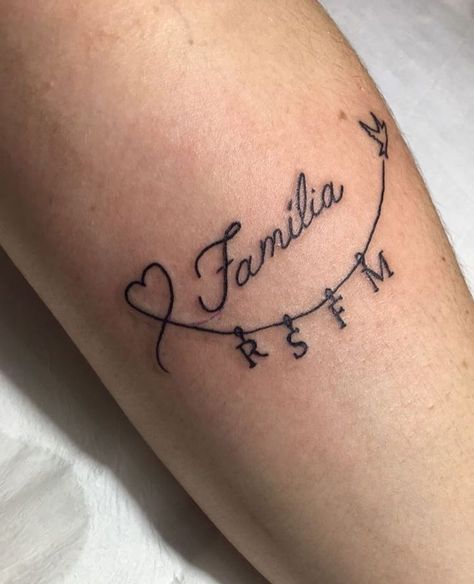 Wrist Tattoos Girls, Tattoo 2024, Cool Wrist Tattoos, Tattoos With Kids Names, Tasteful Tattoos, Wrist Tattoos For Women, Small Hand Tattoos, Tattoo Black, Discreet Tattoos