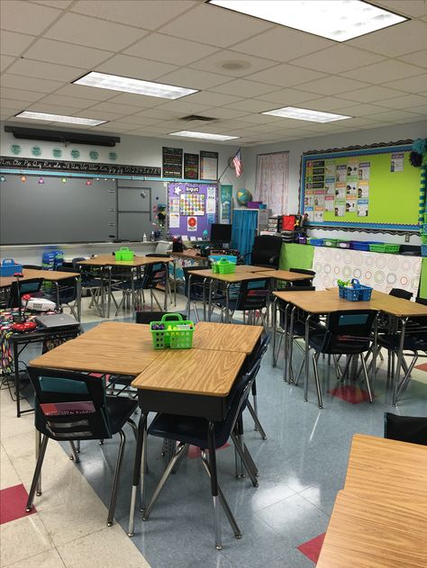 My 5th grade classroom 3rd Grade Classroom Setup With Tables, Grade 6 Classroom Set Up, 5th Grade Classroom Decor, 5th Grade Classroom Setup, Penny Kittle, Sunday School Classroom Decor, Desk Arrangement, Classroom Store, Classroom Elementary