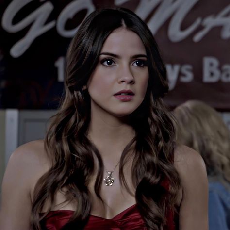 Diana Meade Icons, Diana Meade, Hayley Marshall Icons, Shelley Hennig Photoshoot, Adelaide Kane Face Claim, Davina Claire Icons, Shelley Hennig Diana Meade, Malia Hale, Shelley Hennig