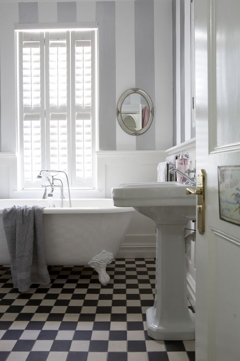 Chequered floor #bathroom Chequered Floor, Attic Shower, Edwardian Bathroom, 1930s House, Striped Walls, 27 September, Classic Bathroom, Modern Baths, Inspiring Spaces