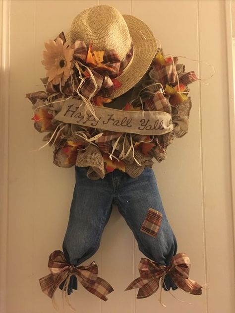 Fall Scarecrow Wreath. This was fairly easy to make. My first wreath using burlap and wire form. Diy Fall Scarecrow, Cute Fall Decor, Cowboys Wreath, Fall Mesh Wreaths, Fall Deco Mesh Wreath, Easy Fall Wreaths, Fall Wreath For Front Door, Fall Deco Mesh, Fall Thanksgiving Wreaths