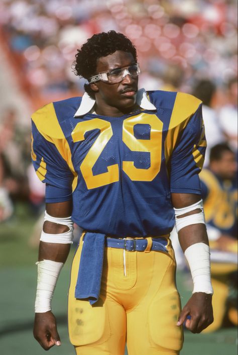 Los Angeles, Angeles, Eric Dickerson, Tony Dorsett, Football Run, American Football League, Rams Football, Football Vintage, Football Hall Of Fame