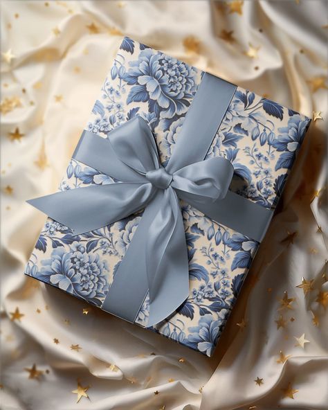 Introducing our stunning blue and off white floral wrapping paper. This unique pattern showcases a beautiful flower with delicate petals and intricate leaves. The motif design creates a captivating focal point, surrounded by smaller details that extend outward. The combination of blues and off whites creates a calming yet exciting atmosphere. This wrapping paper is sure to catch the eye with its intricate, delicate details. Elevate your gift giving with Wrapped Studios' exquisite gift wrapping p Wrapping Tutorial, Elegant Gift Wrapping, Chinoiserie Blue, Gift Wrapping Inspiration, Floral Wrapping Paper, Present Wrapping, Large Gift, 30 Gifts, White Gifts