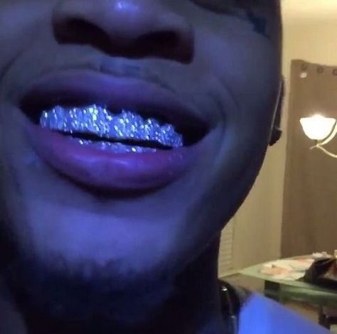 Grillz Teeth, Diamond Grillz, Gold Grillz, Grills Teeth, Boujee Aesthetic, Tooth Gem, Teeth Jewelry, Gold Teeth, Dope Jewelry