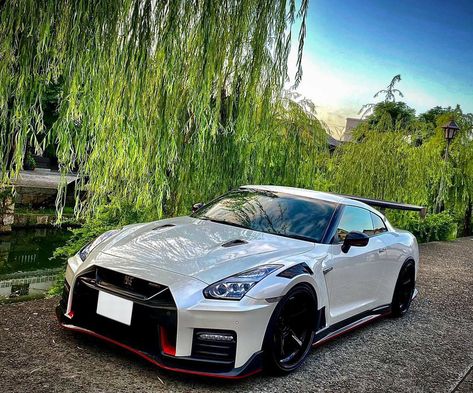 Nissan Gtr 35, Nissan Skyline R35, Nissan Gtr Nismo, Nissan Gtr Wallpapers, Gtr Nissan, Gtr Nismo, Gtr Car, Slammed Cars, Nissan Nismo