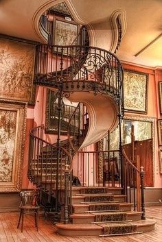 سلالم حلزونية, Design Interior Modern, Architecture Cool, Spiral Stairs, Stairway To Heaven, Spiral Staircase, Style At Home, Design Case, Home Fashion