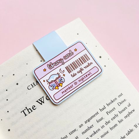 Never lose your place again (unless it's in the book) with this Late Night Reader Library Card Magnetic Bookmark! Featuring a cute night owl design and a pastel colour scheme, this bookish bookmark is both adorable and functional. Cute Bookmarks Ideas, Bookmark Design Ideas, Library Card Bookmark, Book Magnets, Magnet Bookmark, Pastel Colour Scheme, Cool Bookmarks, Bookmark Design, Magnet Design