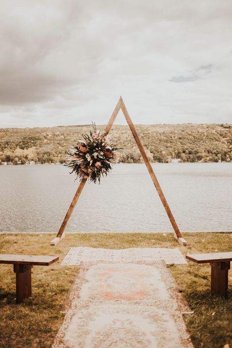 Pond Wedding Ceremony, Lake Wedding Decorations, Fall Lake Wedding, Lake Wedding Ceremony, Small Simple Wedding, Wedding By The Water, Outside Wedding Ceremonies, Wedding On The Water, Wedding Decor Outdoor