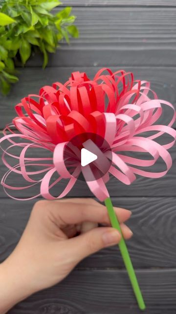 Flower Crafts Preschool, Paper Flowers Diy Easy, Diy Fleur, Easy Paper Flowers, Paper Craft Ideas, Toddler Arts And Crafts, Easy Paper Crafts Diy, Paper Flower Crafts, Christmas Card Art