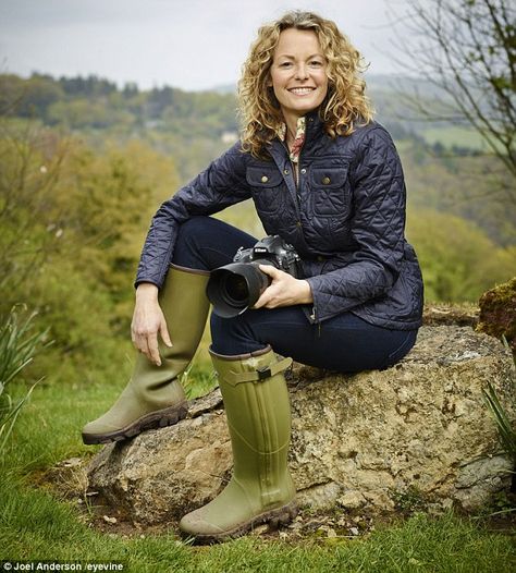 Kate Humble loves the outdoor life and isn't into high maintenance beauty, preferring a fresh-faced look Kate Humble, Carol Kirkwood, Kate Garraway, Camouflage Outfits, Tv Presenter, Wellies Boots, So Fresh, Branding Photoshoot, Rubber Boots