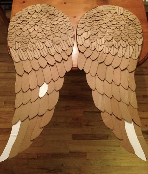 Paper Mache Angels, Easy Angel Wings Diy How To Make, Eva Foam Wings, Diy Wings Angel, Wings Cardboard, Cardboard Wings, Angel Wings Diy, Large Cardboard Boxes, Diy Angel Wings