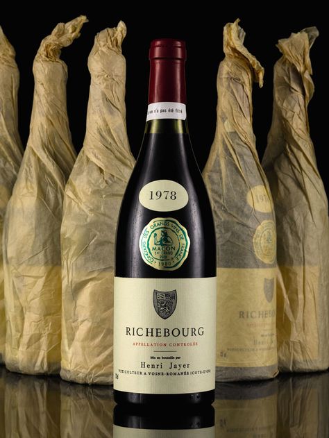 The Most Expensive Wine In The World Just Smashed A Record At Sotheby's Expensive Wine Bottle, Luxury Wine Label, Most Expensive Wine, Wine Infographic, Kitchen Mural, Expensive Champagne, Wine Tips, Wine 101, Wine Bottle Design