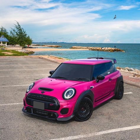 Modded Mini Cooper, Mini Cooper Wrap Ideas, Grey Mini Cooper, Pink Mini Cooper, Mini Cooper Aesthetic, Pink Mini Coopers, Mini Cooper Wallpaper, Mini Cooper Accessories, Hippie Car