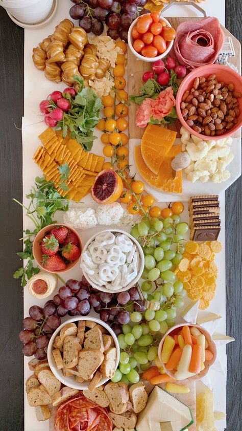 Garden Party Charcuterie, Party Charcuterie Table, Charcuterie Table, Garden Party Recipes, Garden Party Bridal Shower, Charcuterie Spread, Garden Party Theme, Spring Garden Party, Spring Dinner