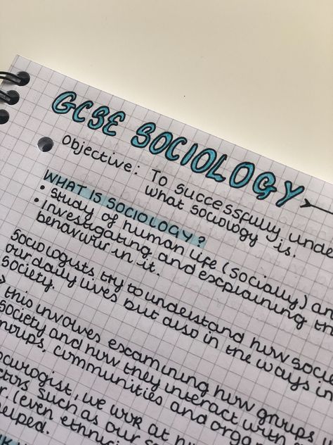 Pretty studys notes that are on GCSE Sociology. Currently relearning all of the content so any study tips welcomed! Sociology Notes Aesthetic, Alevel Motivation, Sociology Aesthetic, Sociology Revision, Gcse Sociology, Sociology Notes, Sociology Theory, What Is Sociology, College Notes Organization