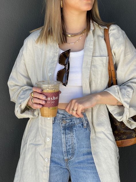 Tan Linen Button Up Shirt Outfit, Khaki Linen Shirt Outfit Women, Linen Shirt Jeans Outfit, Jeans Linen Shirt Outfit, Beige Button Down Shirt Outfit, Open Linen Shirt Outfit, Linen Top Outfits For Women, Tan Linen Shirt Outfit, Khaki Button Down Shirt Outfit Women