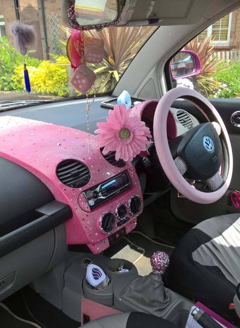 Interior of the pink beetle Vw Beetle Interior Decor, Pink Volkswagen Beetle Interior, Pink Vw Beetle Interior, Vw Beetle Aesthetic Interior, Vw Beetle Decorations, Vw Beetle Interior Ideas, Beetle Interior Ideas, Beetle Car Aesthetic Interior, Volkswagen Beetle Aesthetic Interior