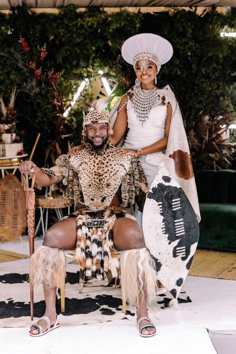 Wedding In Africa, Botswana Traditional Attire, Zulu Wedding Attire, Ugandan Traditional Wear, Modern Zulu Traditional Wedding Dresses, Zulu Outfits, Zulu Traditional Wedding Dresses, Zulu Bride, Zulu Traditional Wedding