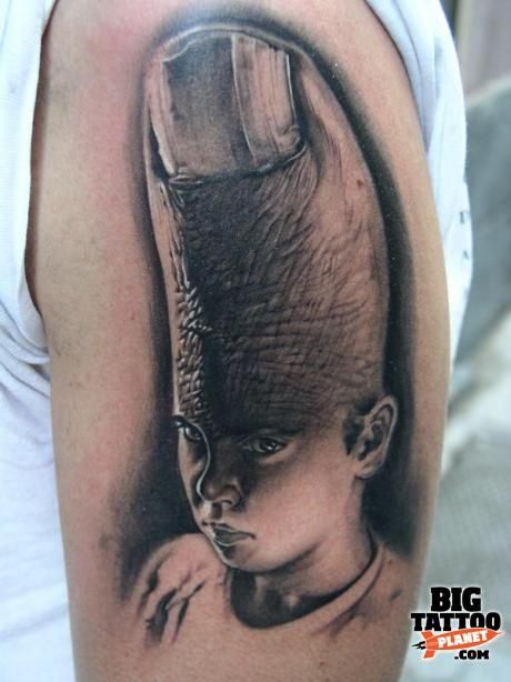 Hanger Tattoo, Really Bad Tattoos, Awful Tattoos, Horrible Tattoos, Terrible Tattoos, Optical Illusion Tattoo, Intricate Tattoo, Creepy Tattoos, Tattoo Fails