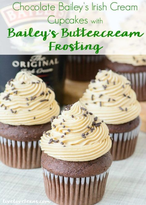 Forget plain old cupcakes. Take your dessert game to the next level with this Chocolate Bailey's Irish Cream Cupcakes recipe with Bailey's Irish Buttercream Frosting. These rich chocolate cupcakes have Bailey's Irish Cream mixed into the batter and another dash of Bailey's is added to the perfectly balanced homemade buttercream. These cupcakes will leave an impression whether they're for St. Patrick's Day or another party! #irishcreamrecipes #baileysirishcream #baileysrecipes Alcohol Cupcakes, Baileys Irish Cream Frosting, Boozy Food, Irish Cream Cupcakes, Baileys Cupcakes, Irish Cream Frosting, Baileys Irish Cream Recipes, Irish Cream Recipe, Boozy Cupcakes