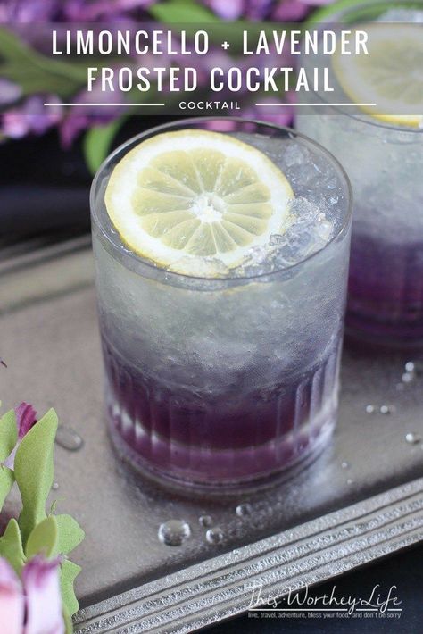 Limoncello Cocktails, Lavender Cocktail, Lavender Recipes, Lavender Lemonade, Sazerac, Boozy Drinks, Fancy Drinks, Munnar, Cocktail Drinks Recipes