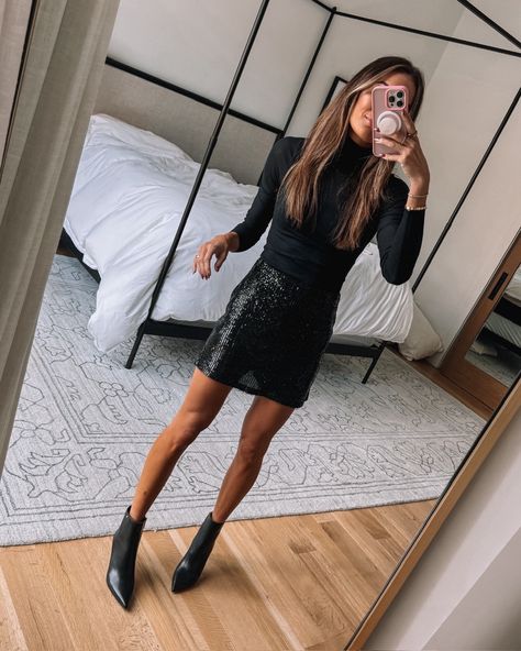 Shop Pointed Heeled Boot and other curated products on LTK, the easiest way to shop everything from your favorite creators. Sparkle Booties Outfit, Booties Outfit, All Black Looks, All Black, Outfit Ideas, My Style, Boots, Pins, All Blacks